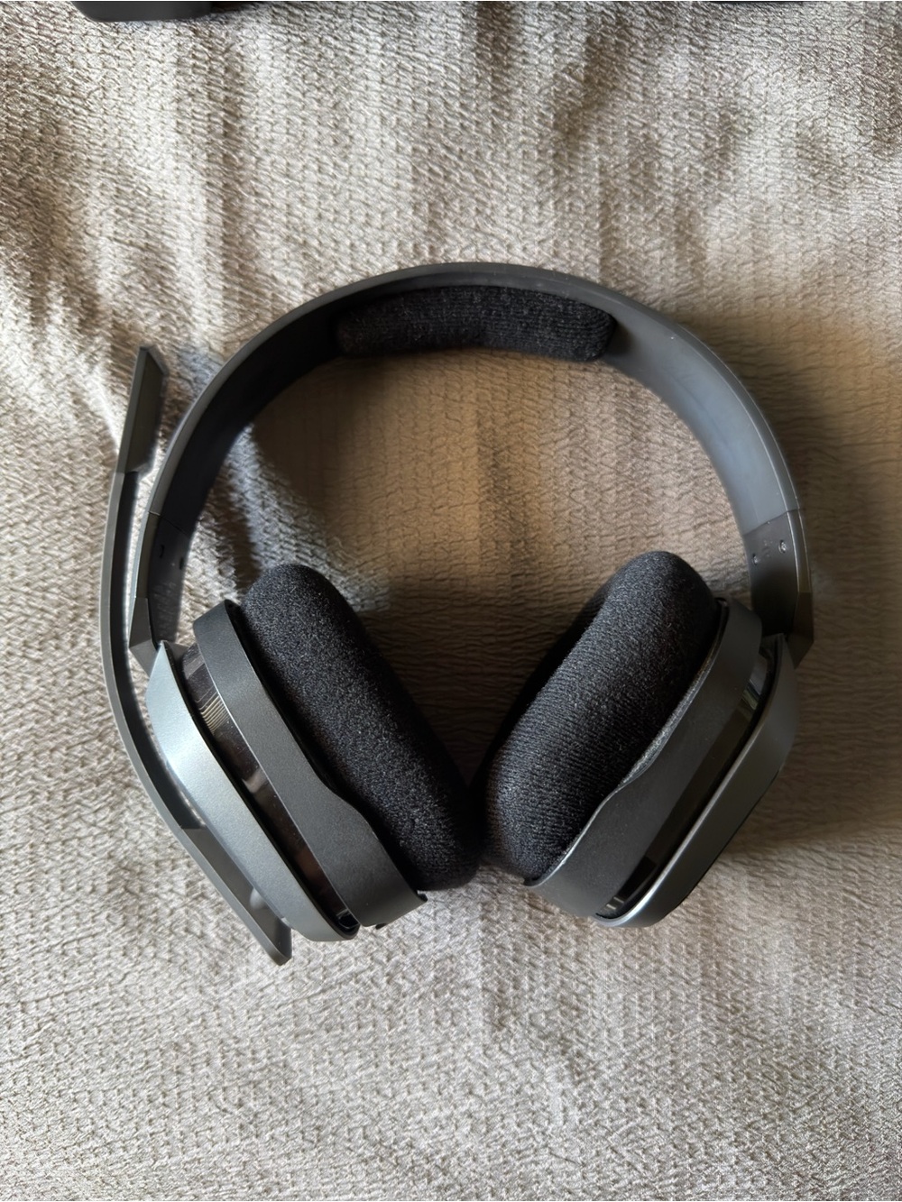 Astro A10 Wired Gaming Headset - Picture 7 of 10